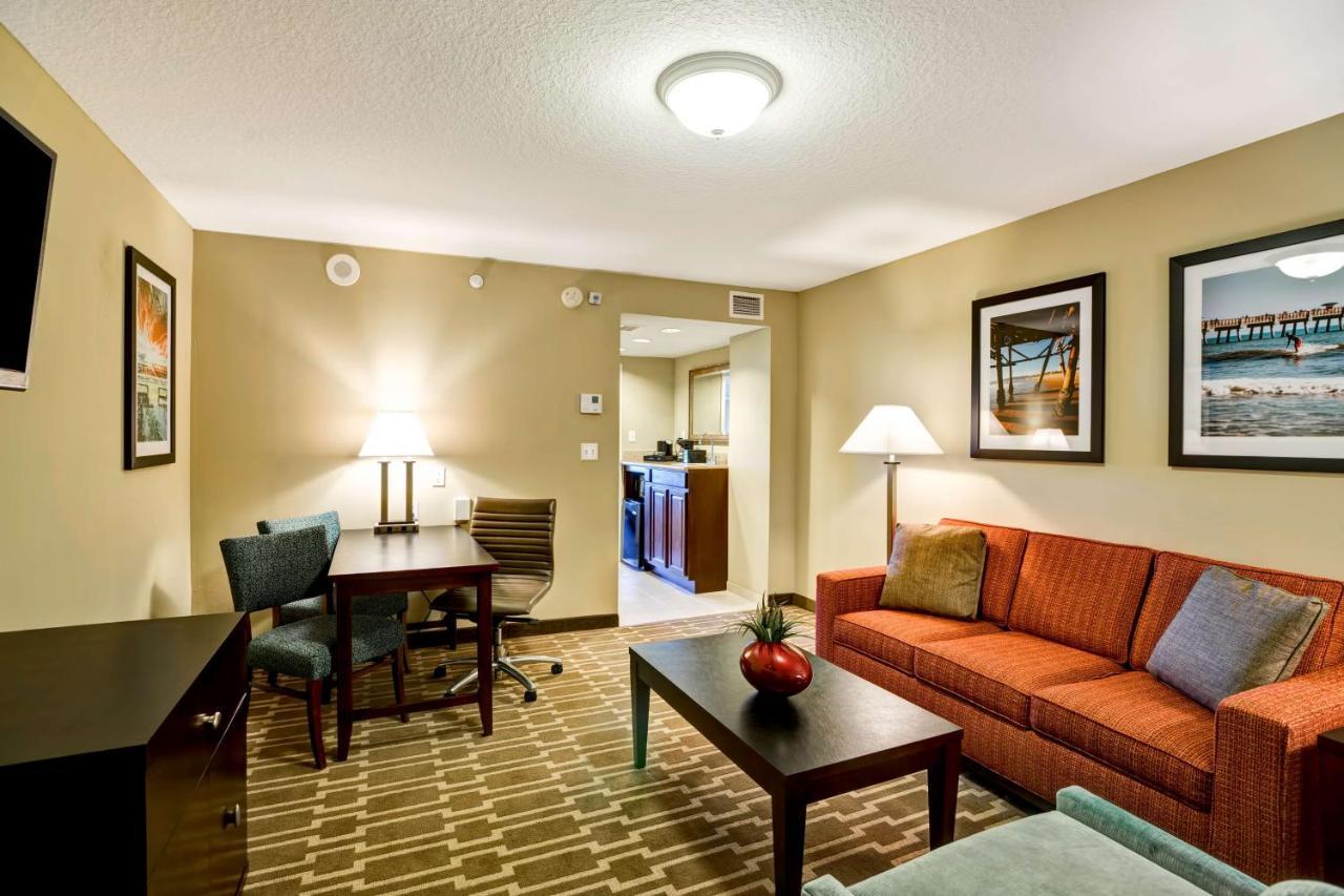 Embassy Suites Fort Myers - Estero Exterior foto