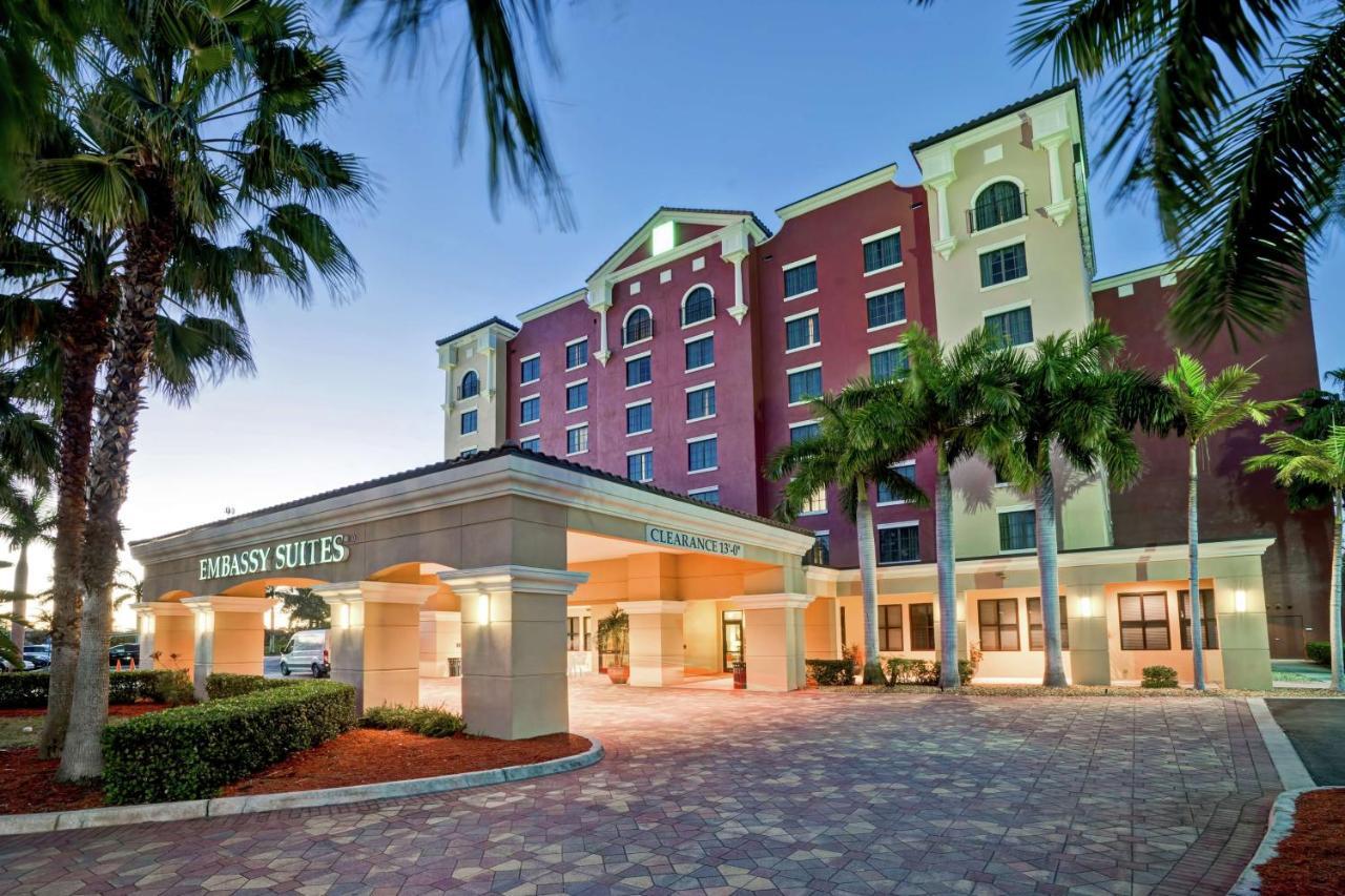 Embassy Suites Fort Myers - Estero Exterior foto