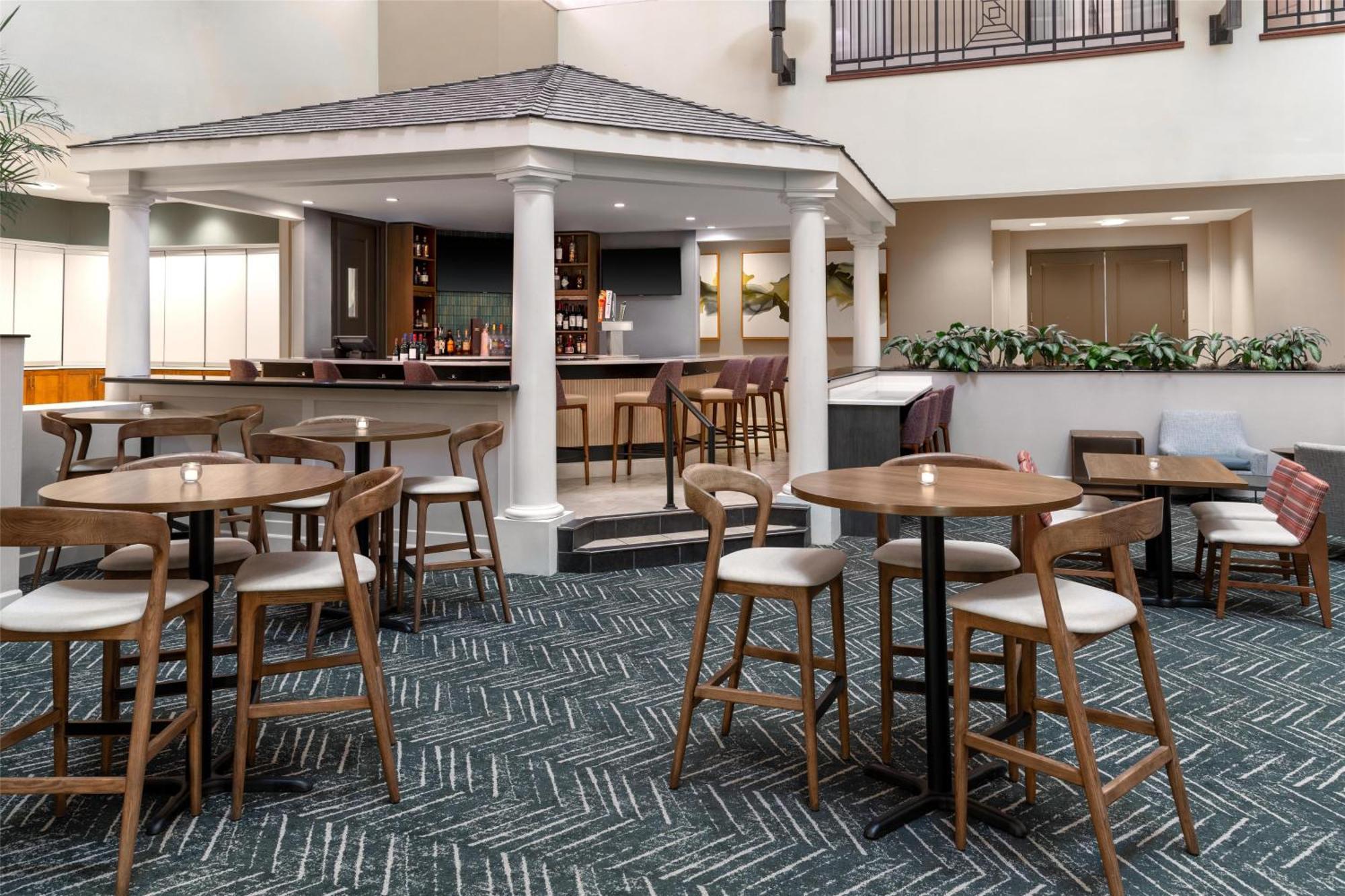 Embassy Suites Fort Myers - Estero Exterior foto